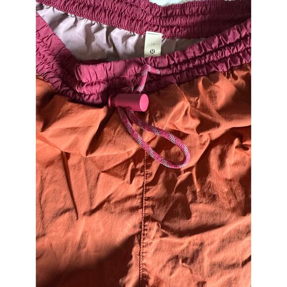 LULULEMON EVERGREEN HI RISE SHORTS size 10 - Picture 5 of 7